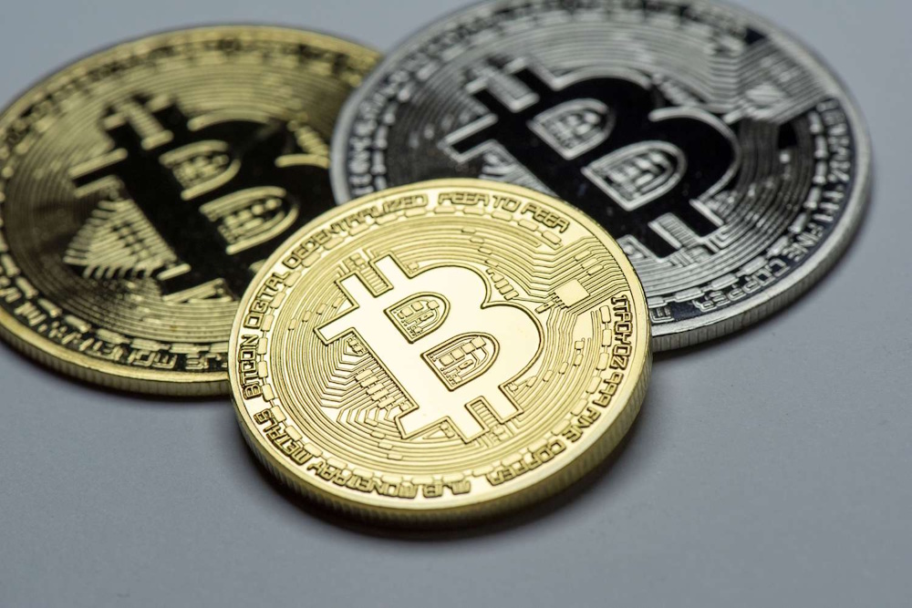 Cryptocurrency Live Updates